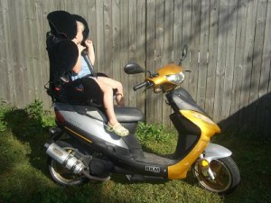 DuctSeat(tm) Installing a Child Restraint on a Scooter
