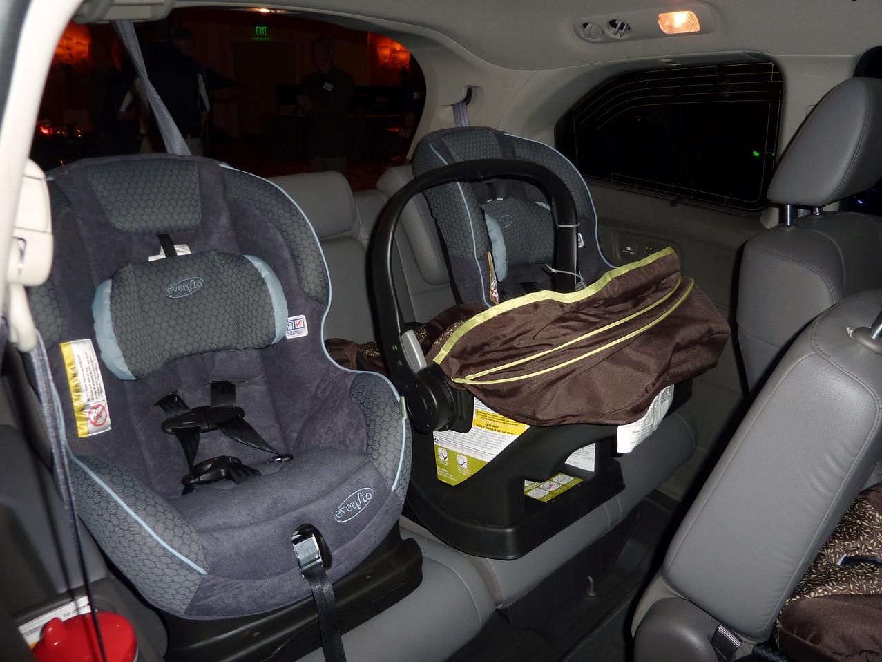 2011 Honda Odyssey First Look Review Part I: Kids, Family and Safety ...