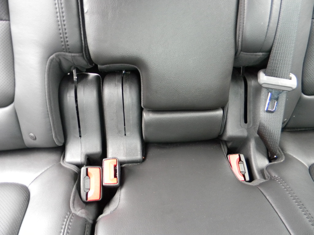Ford Explorer Limited with Inflatable Seatbelt Technology – the