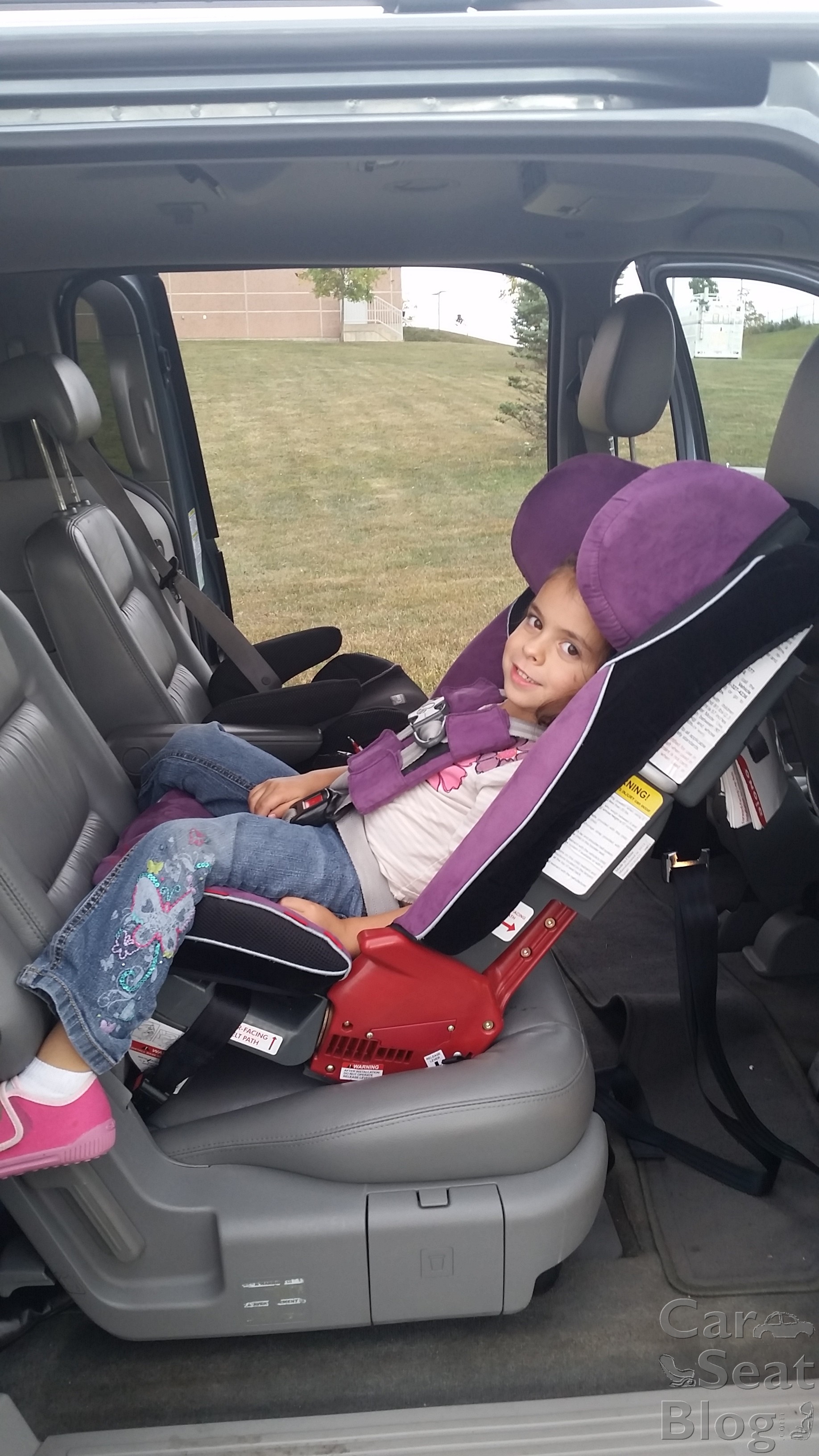 Car seat for 50 lb clearance child