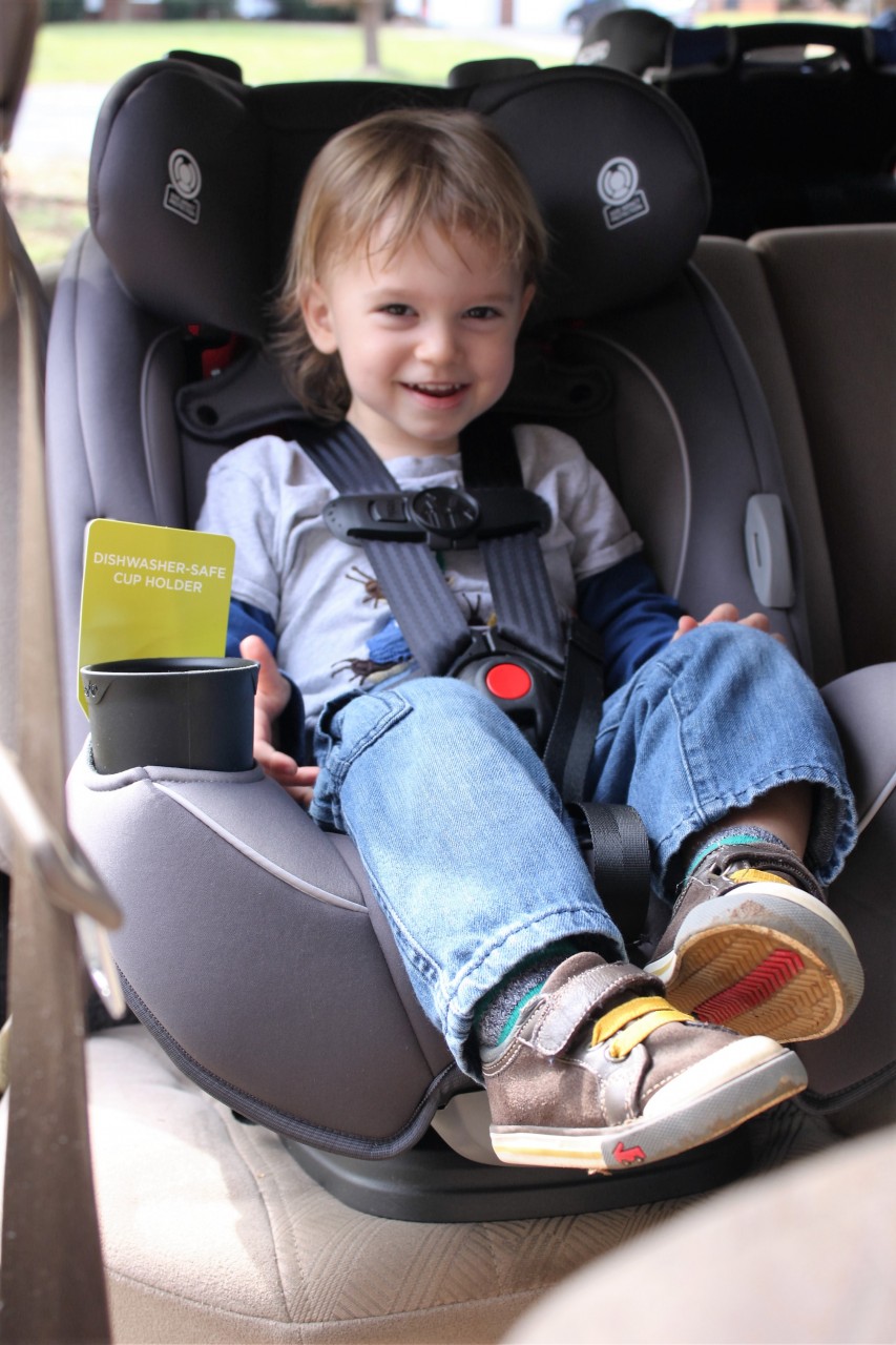 forward facing car seat for 2 year old