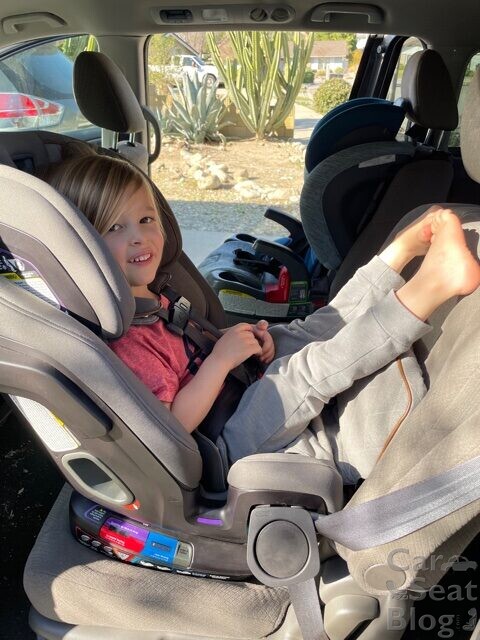 Car Seat Foot Rest for Kids | Car Seat Accessories | Leg Rest for Car Seat  Kids | Car Foot Rest with Extra Long Straps Adjusts to Any Carseat Or