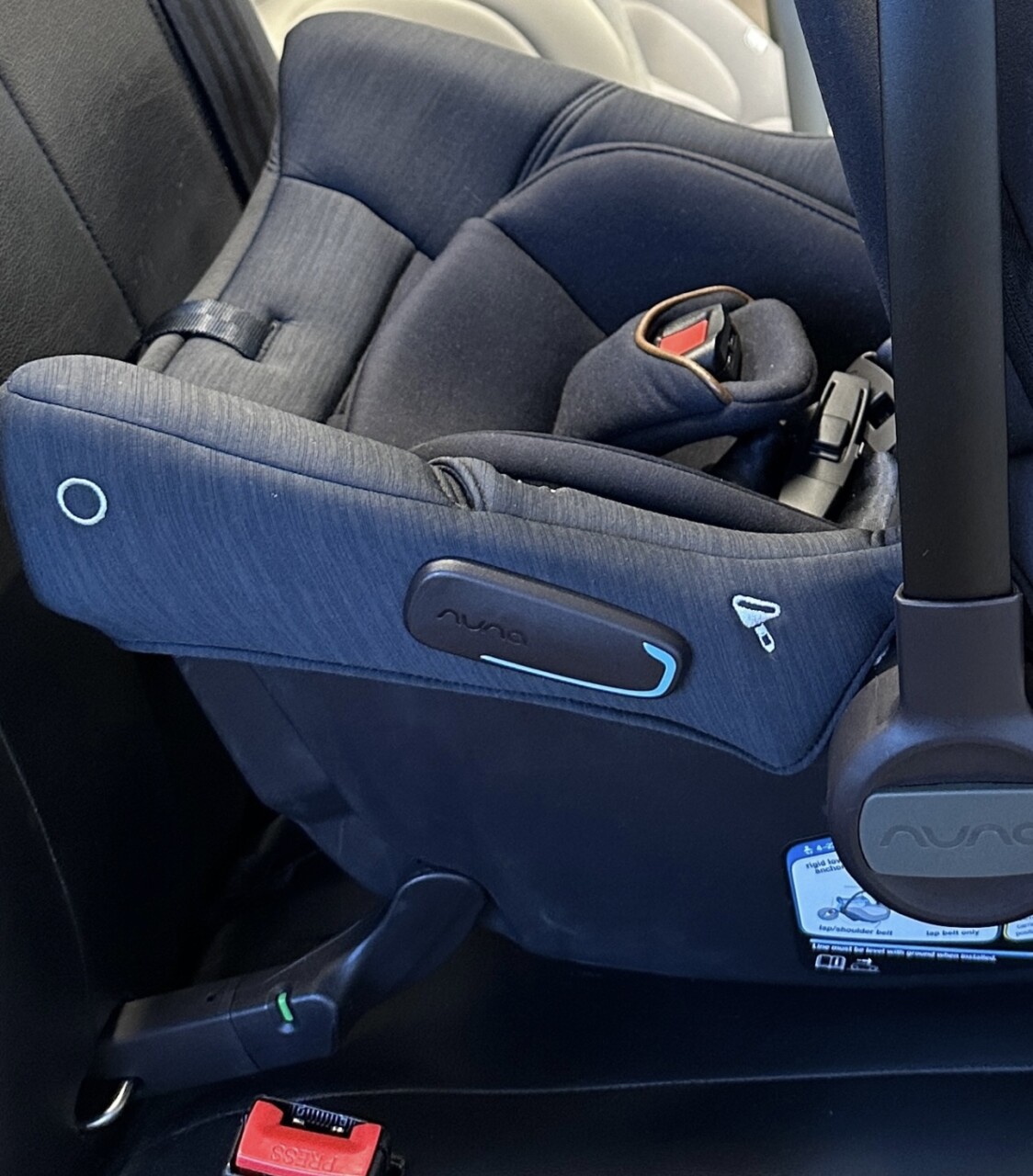 Nuna  PIPA urbn infant car seat